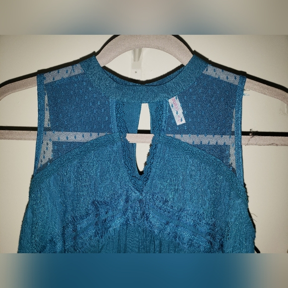 Blue Ladies Summer Top NWT sz small - Picture 5 of 5